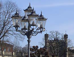 Hoffmeister-Leuchten auf dem Schlossplatz